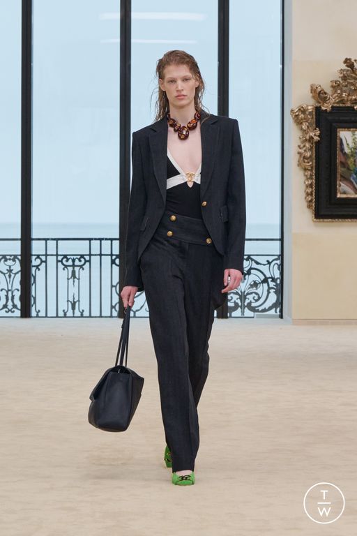 RS27 Chanel Look 62