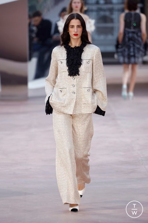 SS25 Chanel Look 99