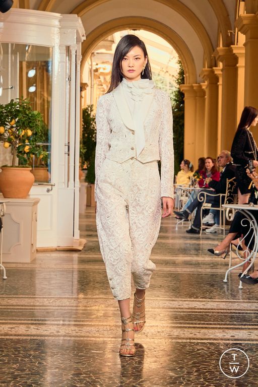 RS 26 Chanel Look 22
