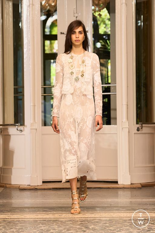 RS 26 Chanel Look 23