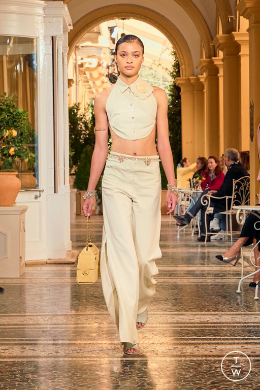 RS 26 Chanel Look 44