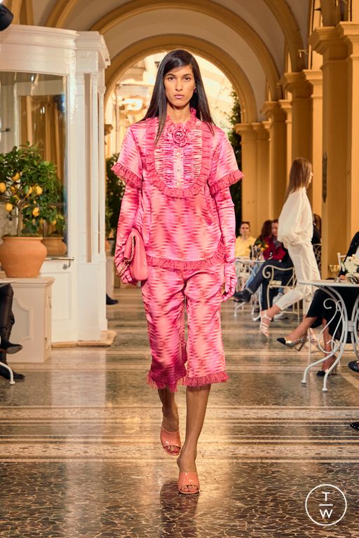 RS 26 Chanel Look 56