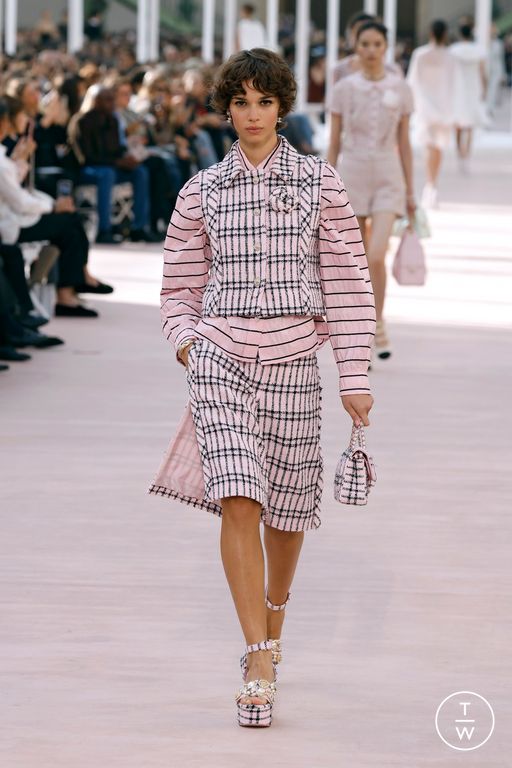 Spring-Summer 2025 Chanel Look 33