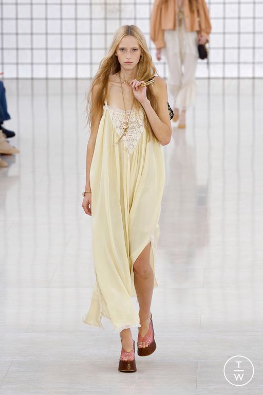 Spring-Summer 2025 Chloé Look 12