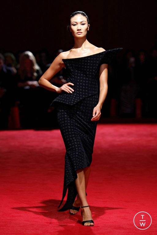 FW25 Christian Siriano Look 9