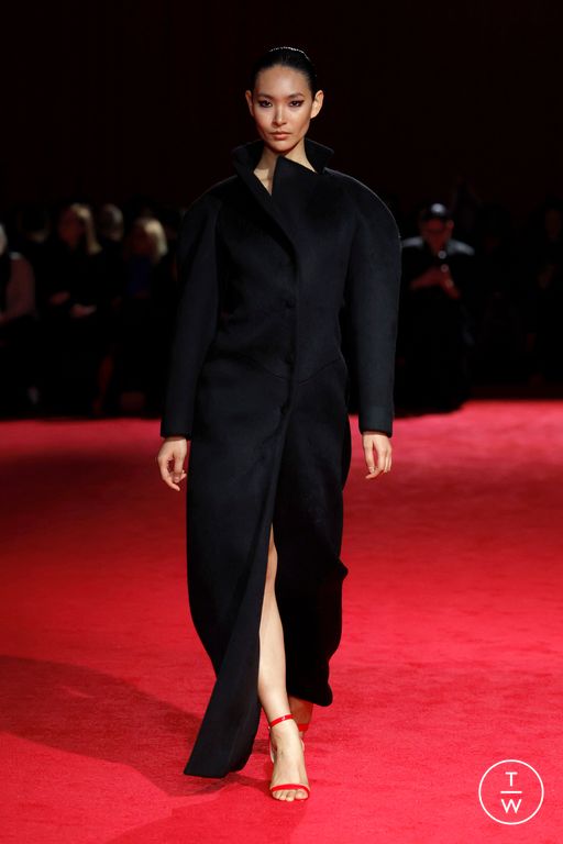 FW25 Christian Siriano Look 11