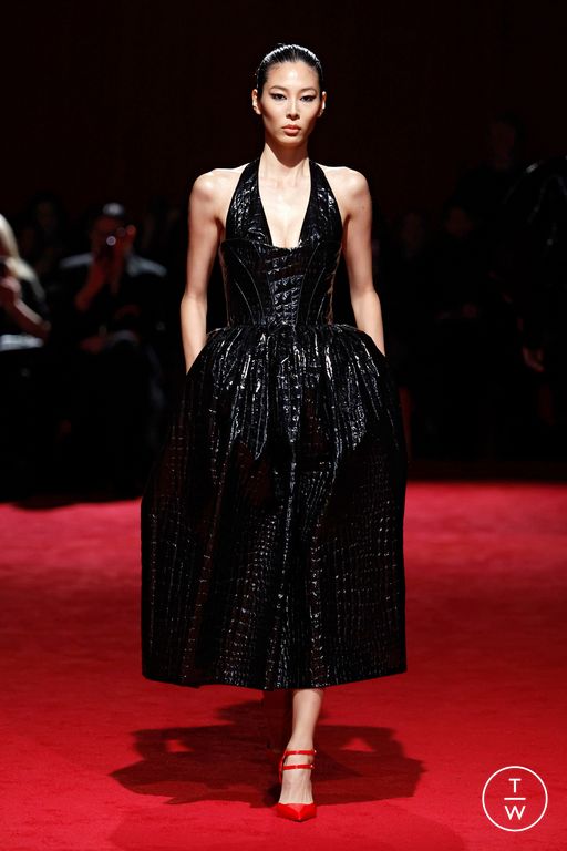 FW25 Christian Siriano Look 18