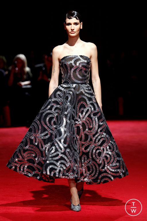 FW25 Christian Siriano Look 32