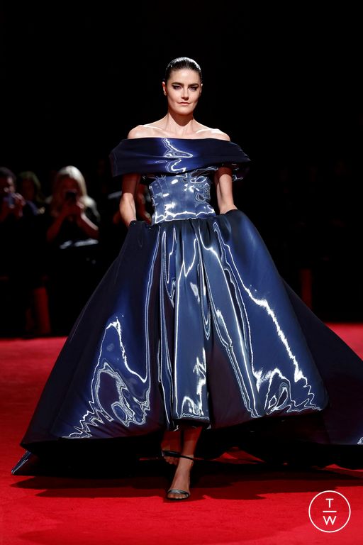 FW25 Christian Siriano Look 36