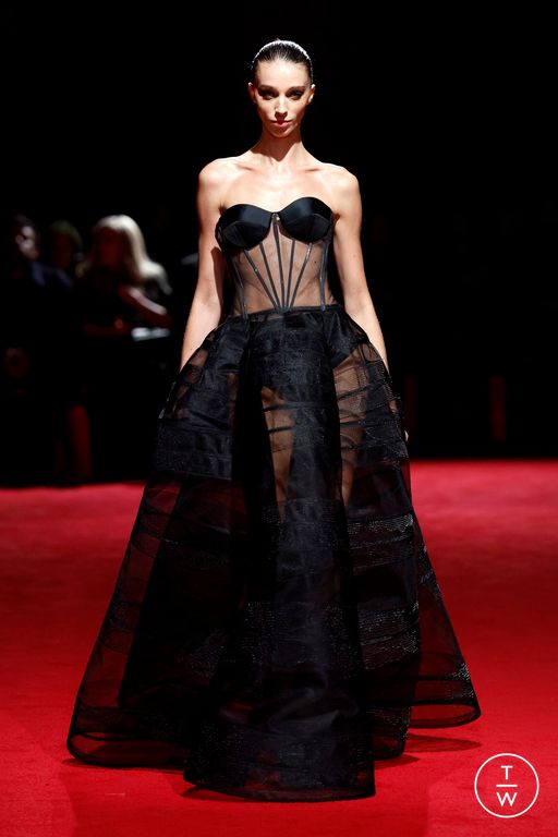 FW25 Christian Siriano Look 62