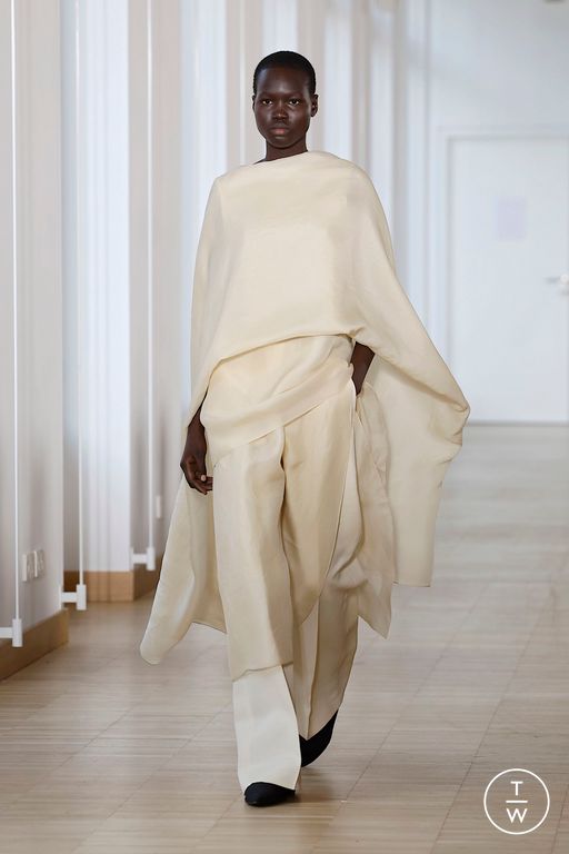 FW25 Christian Wijnants Look 8