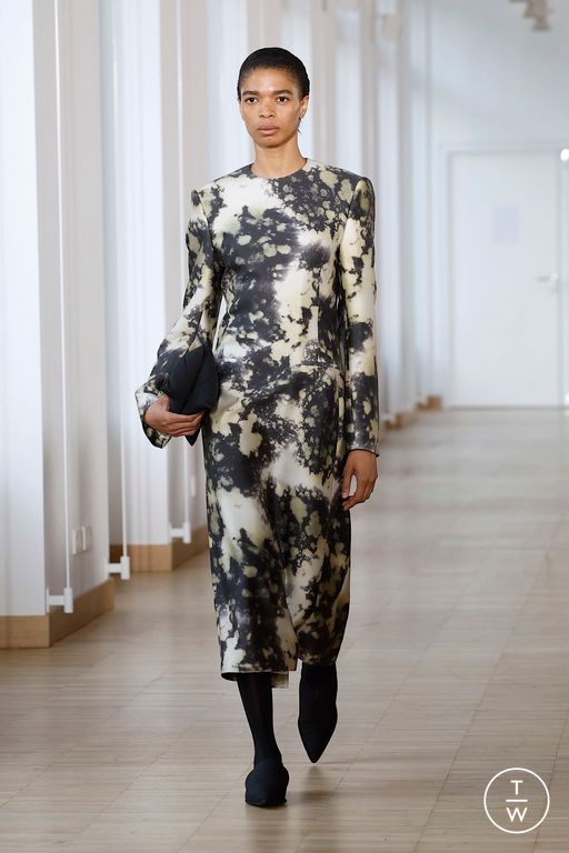 FW25 Christian Wijnants Look 25