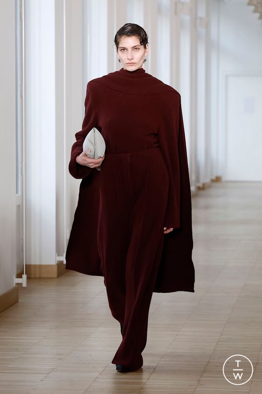 FW25 Christian Wijnants Look 26