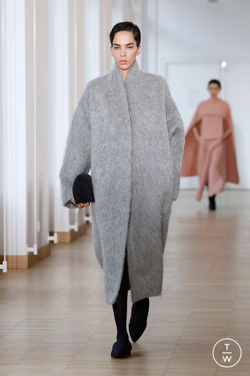 FW25 Christian Wijnants Look 36