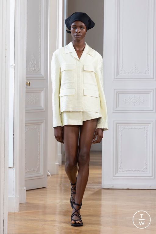 Spring-Summer 2025 Christian Wijnants Look 4