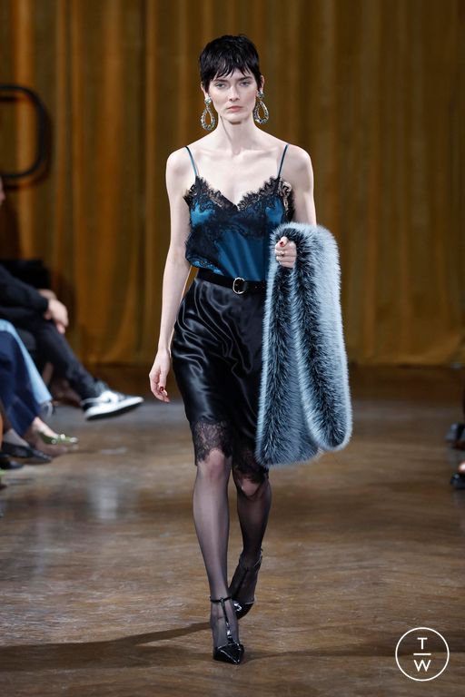 FW26 Cinq à Sept Look 28