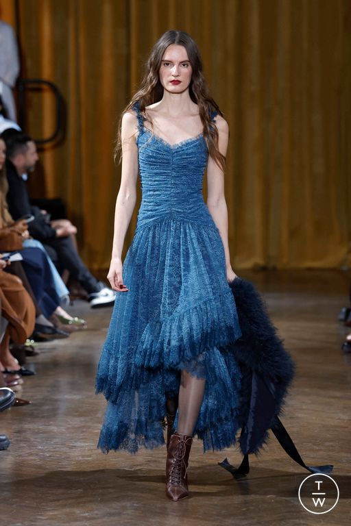 FW26 Cinq à Sept Look 30