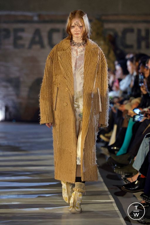 FW25 Collina Strada Look 16