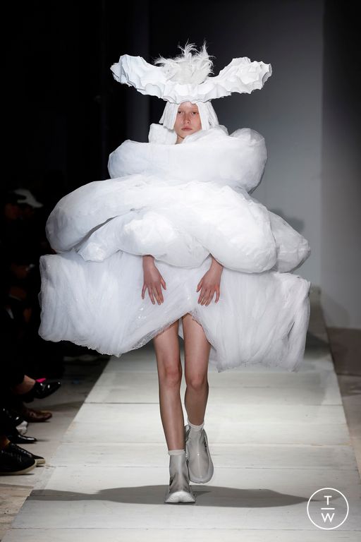 Spring-Summer 2025 Comme des Garçons Look 21