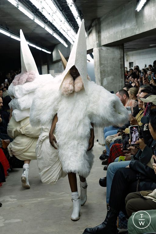 SS26 Comme des Garçons Look 24