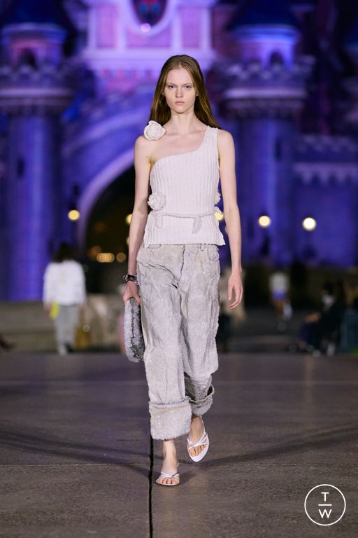 Spring-Summer 2025 Coperni Look 18