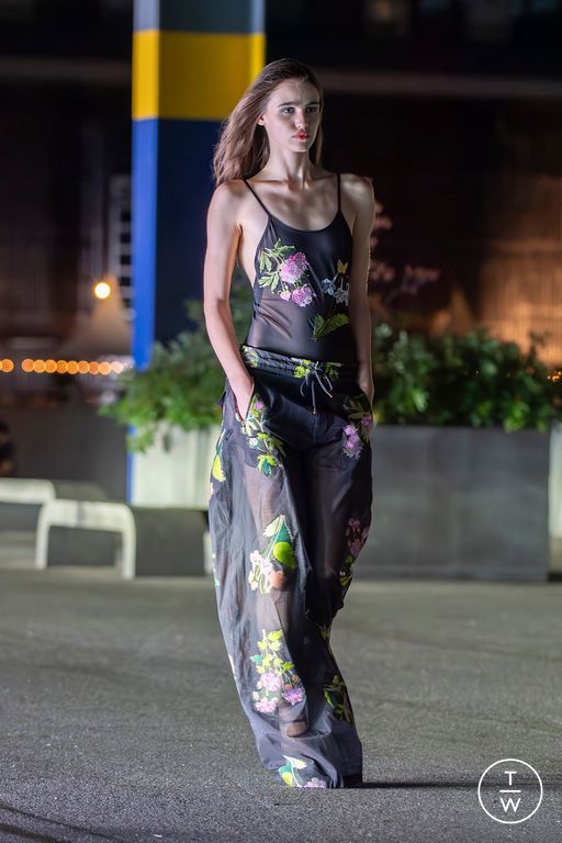 Spring-Summer 2025 Cynthia Rowley Look 18