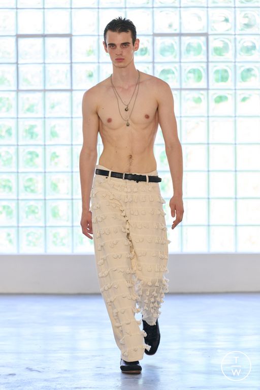 SS 26 David Catalan Look 27