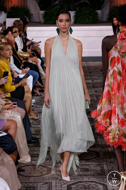 Spring-Summer 2025 Dennis Basso Look 34