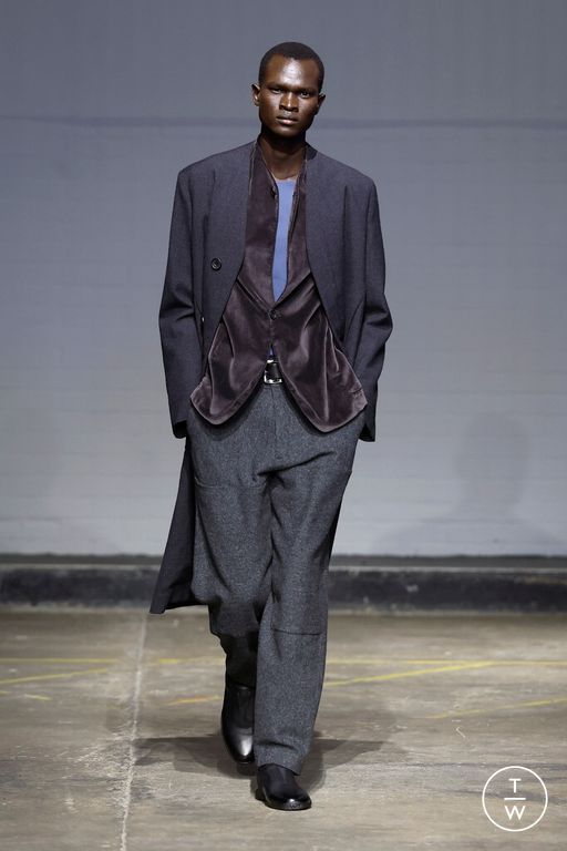 FW26 DERRICK Look 17