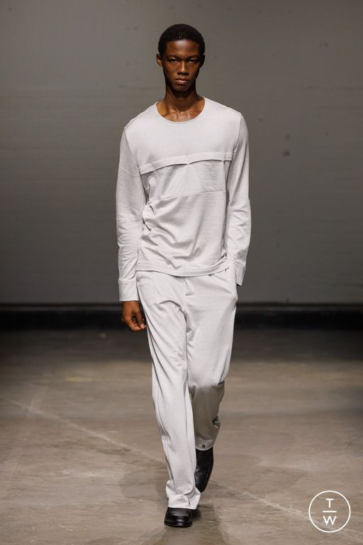 SS25 DERRICK Look 3