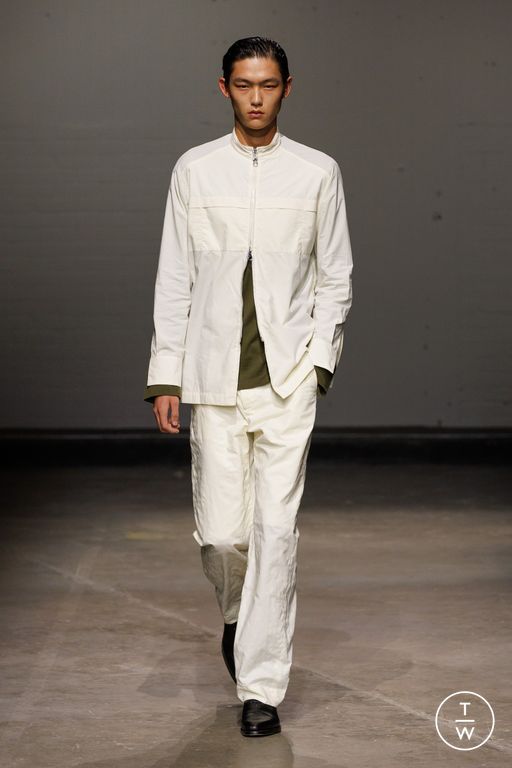 SS25 DERRICK Look 15