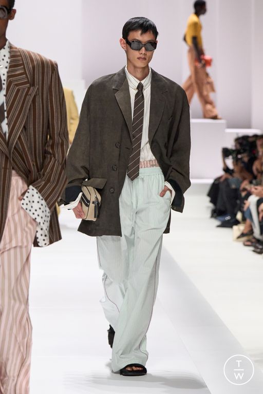 SS 26 Dolce & Gabbana Look 32