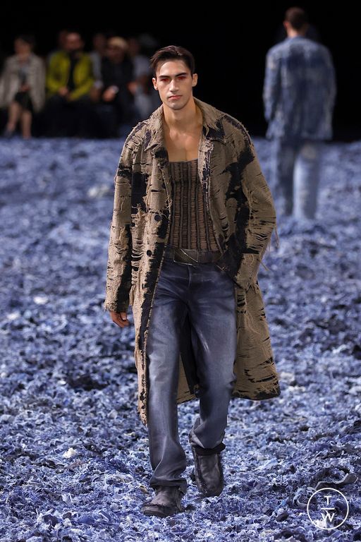 SS25 DIESEL Look 42
