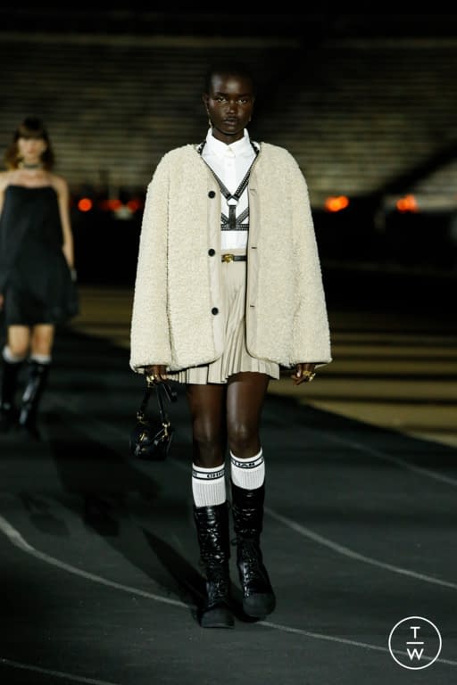RE22 Christian Dior Look 13