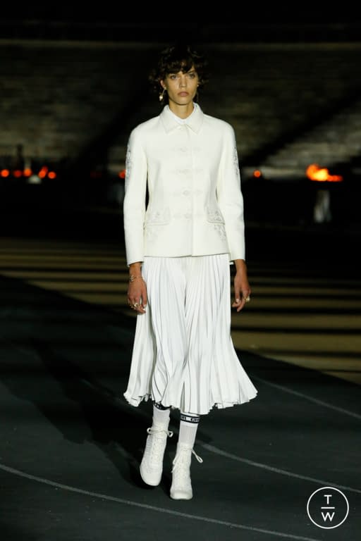 RE22 Christian Dior Look 15