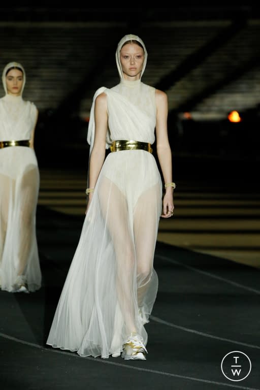 RE22 Christian Dior Look 74
