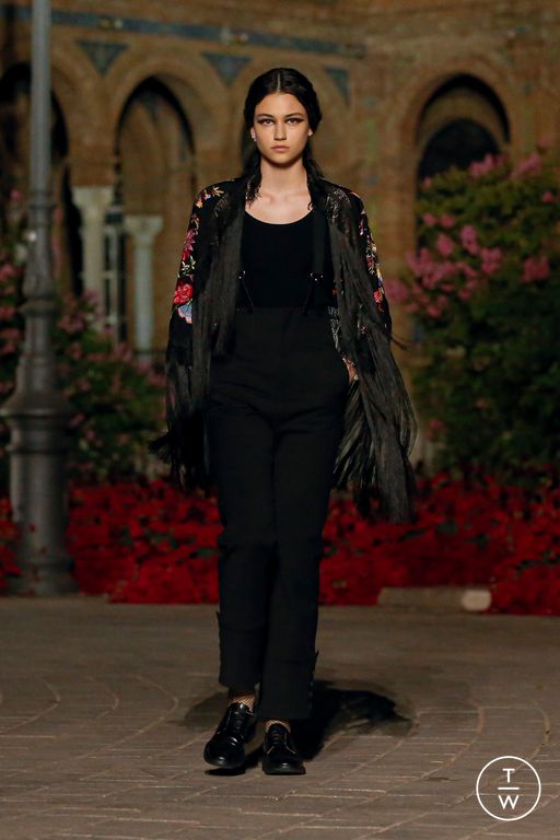 RE23 Christian Dior Look 22