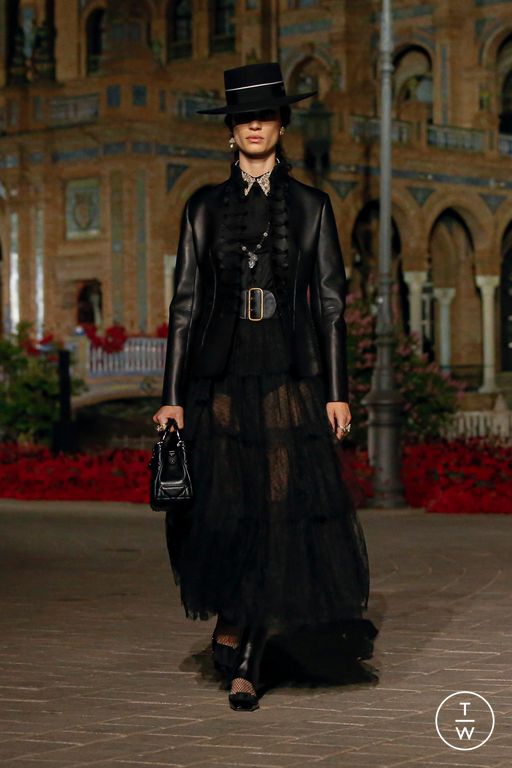 RE23 Christian Dior Look 40