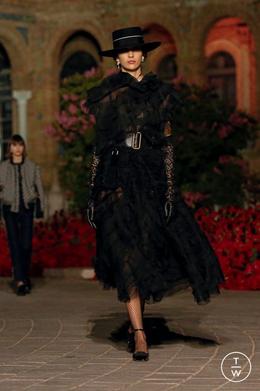 RE23 Christian Dior Look 52