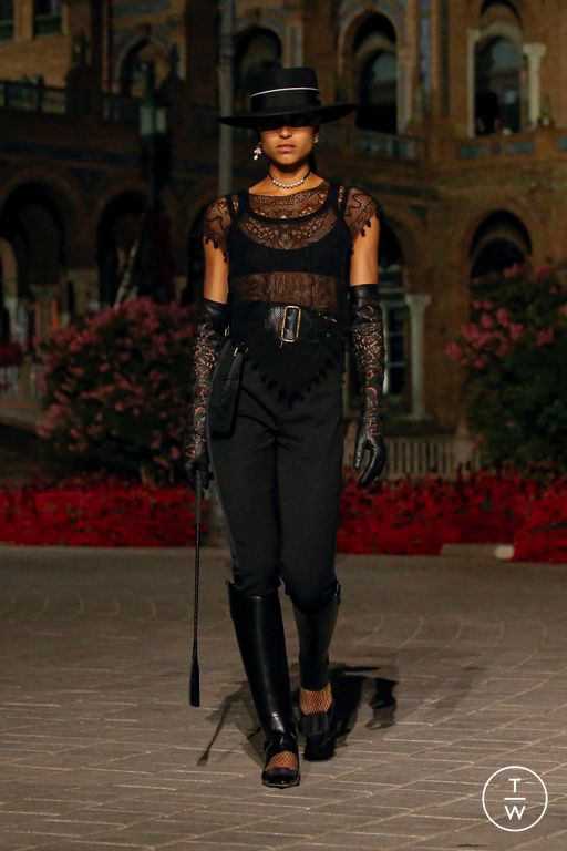 RE23 Christian Dior Look 6