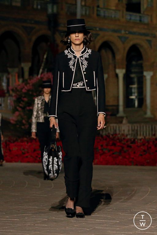 RE23 Christian Dior Look 7