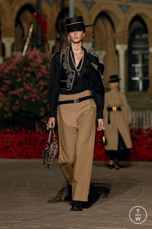 RE23 Christian Dior Look 79