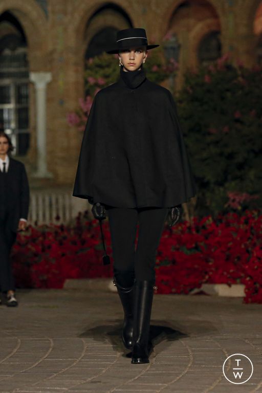 RE23 Christian Dior Look 82