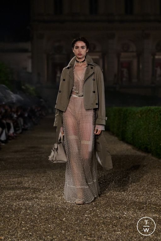 RS 26 Dior Look 9