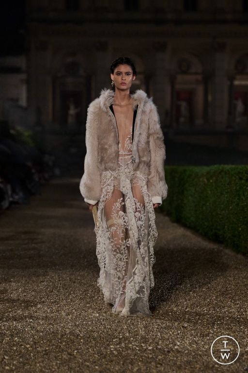 RS 26 Dior Look 11
