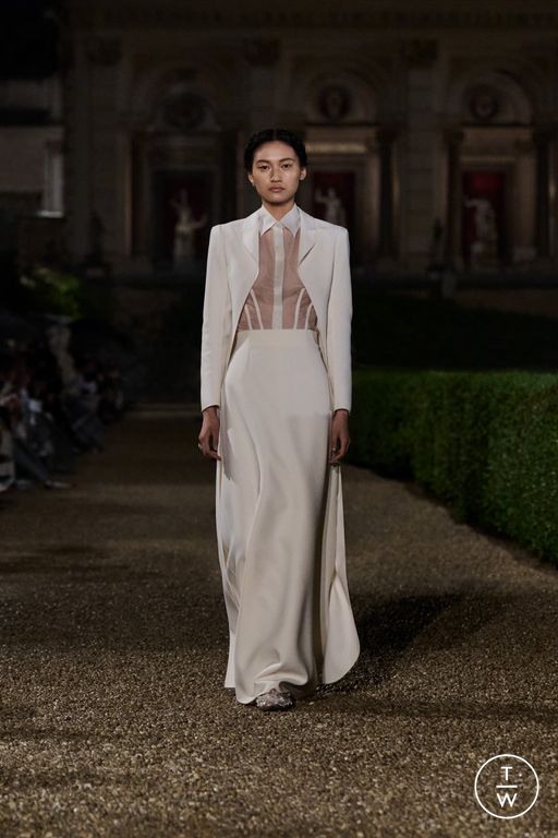 RS 26 Dior Look 45