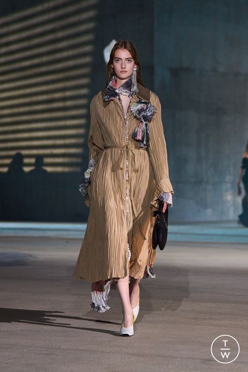 RS27 Dior Look 30