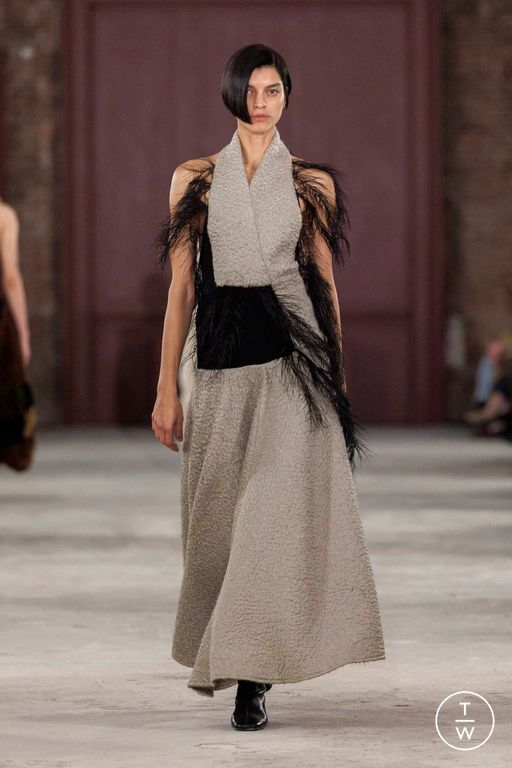 FW26 Diotima Look 4