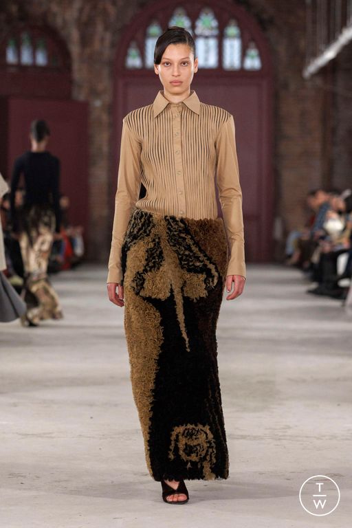 FW26 Diotima Look 9