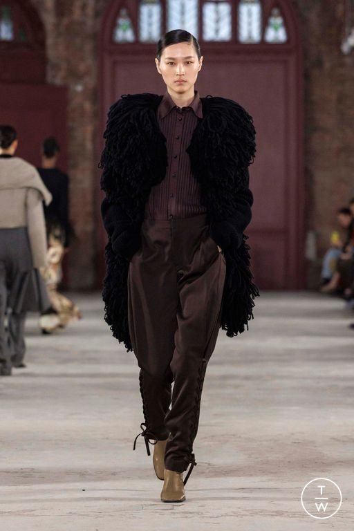 FW26 Diotima Look 10